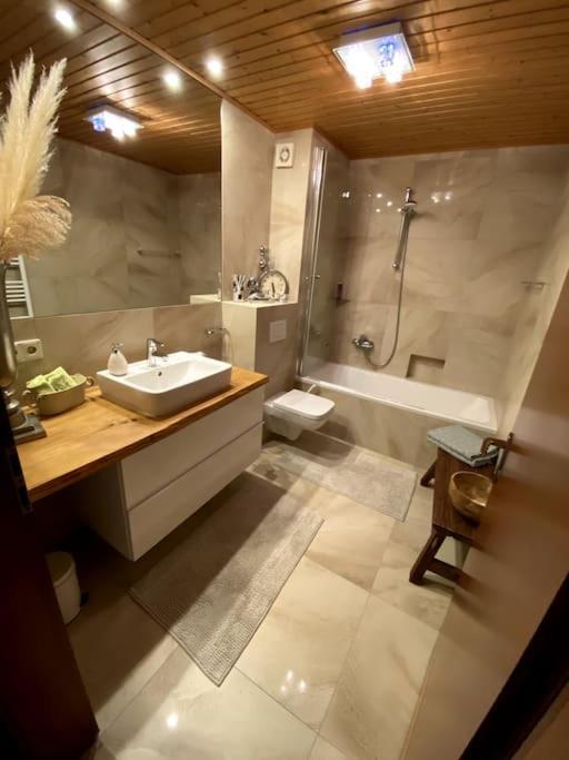Live Joy- 3 Zimmer Wohnung Swisttal Eksteriør bilde